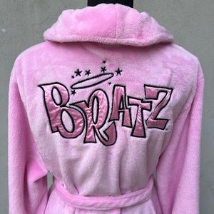Dolls Kill x Bratz Fuzzy Pink Robe 🩷